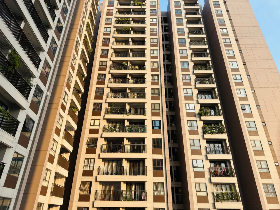 Khách xem căn hộ chung cư